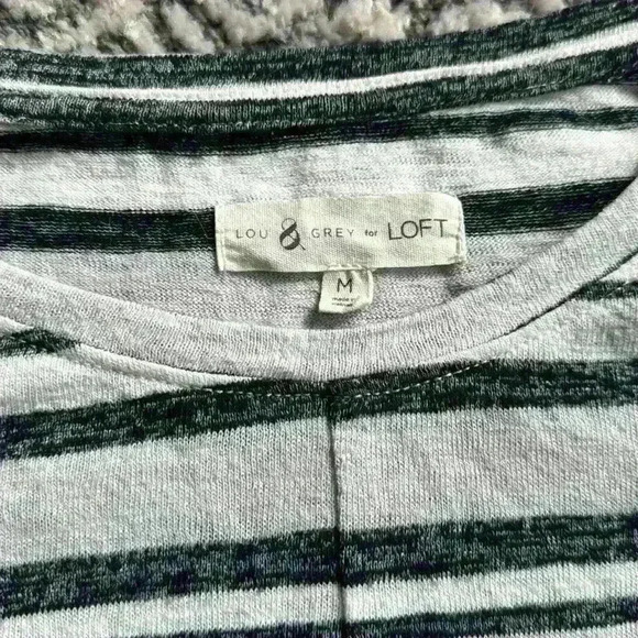 Lou and Grey size medium top - Picture 2 of 2